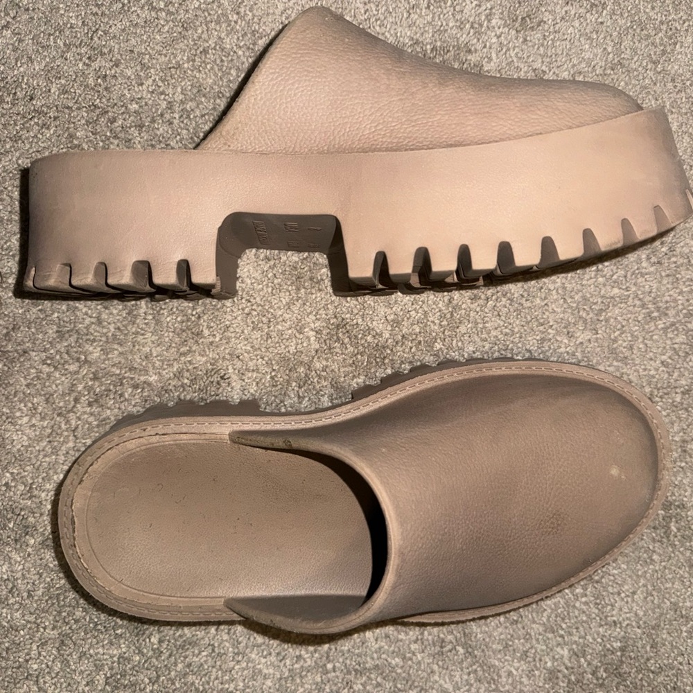 Jeffery Campbell Mules from FP